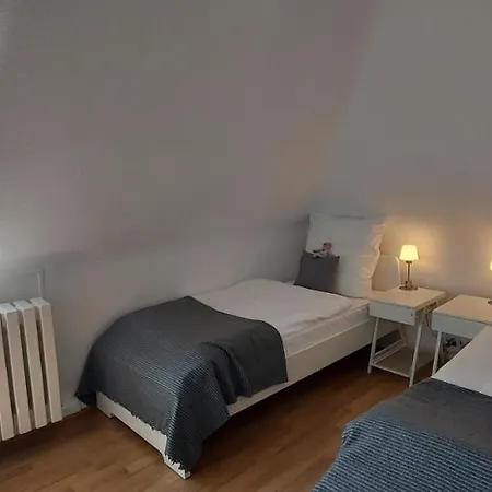 Alleesuite, Naehe Messe, Rue, Baldeneysee, Zentral, Netflix Essen