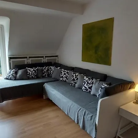 Alleesuite, Naehe Messe, Rue, Baldeneysee, Zentral, Netflix